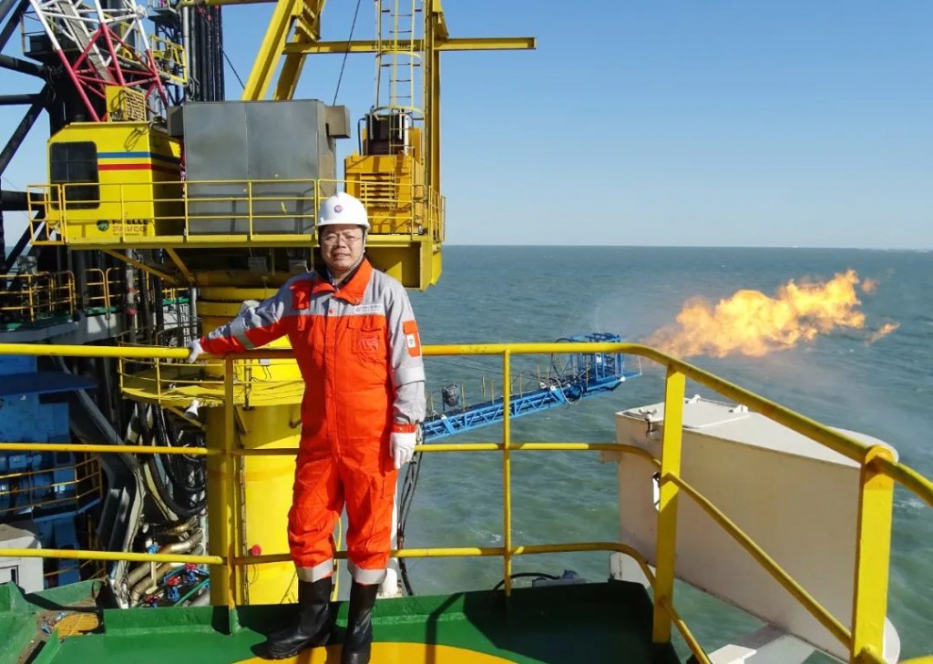www.oilsns.com